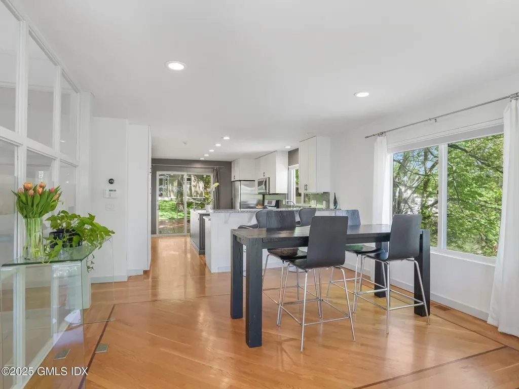 228 Pemberwick Road Greenwich CT 06831