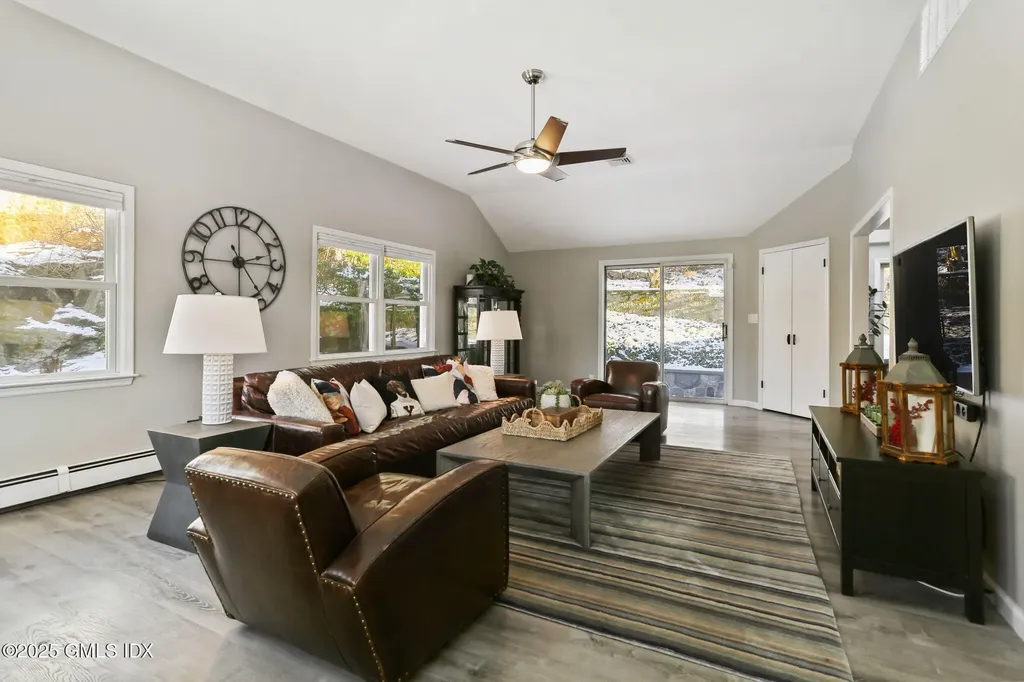 20 Highland Place Greenwich CT 06831