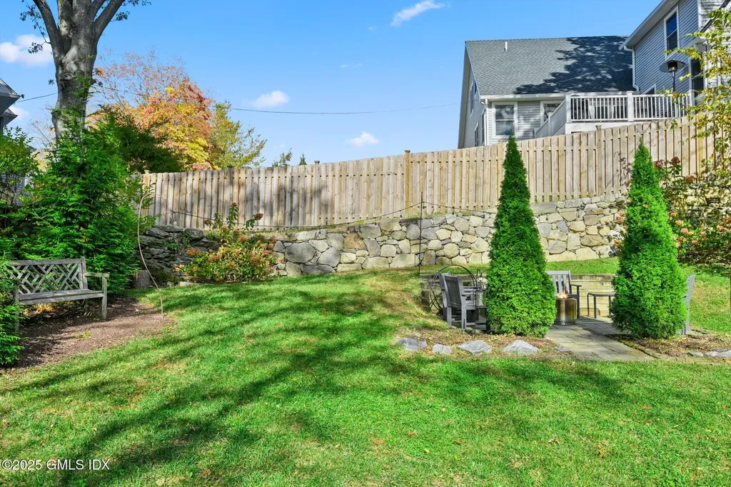 20 Highland Place Greenwich CT 06831