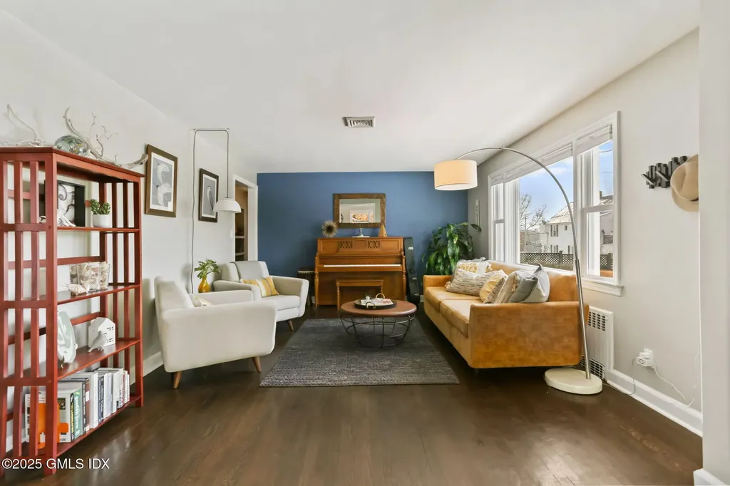 20 Highland Place Greenwich CT 06831