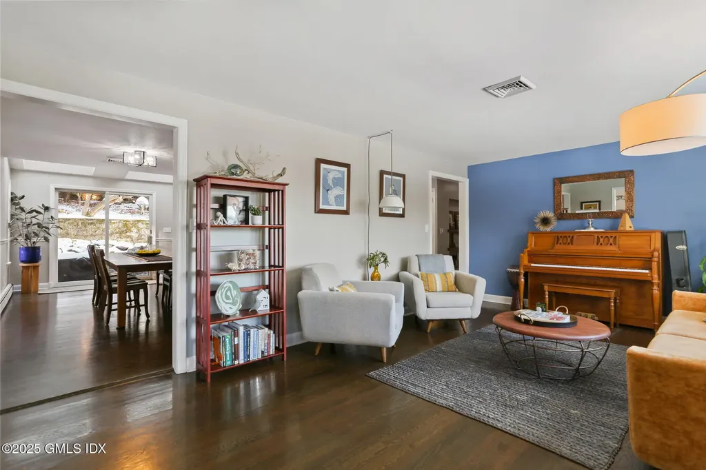 20 Highland Place Greenwich CT 06831