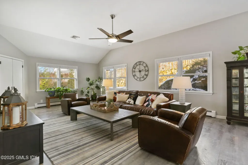20 Highland Place Greenwich CT 06831