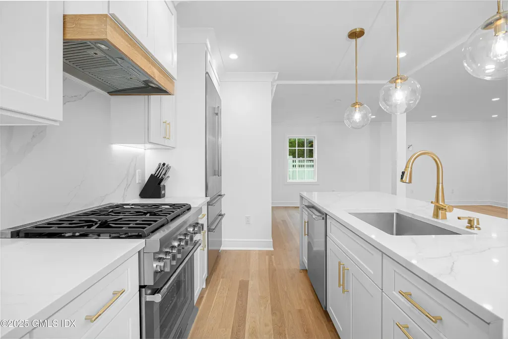 82 Josephine Evaristo Avenue Greenwich CT 06830