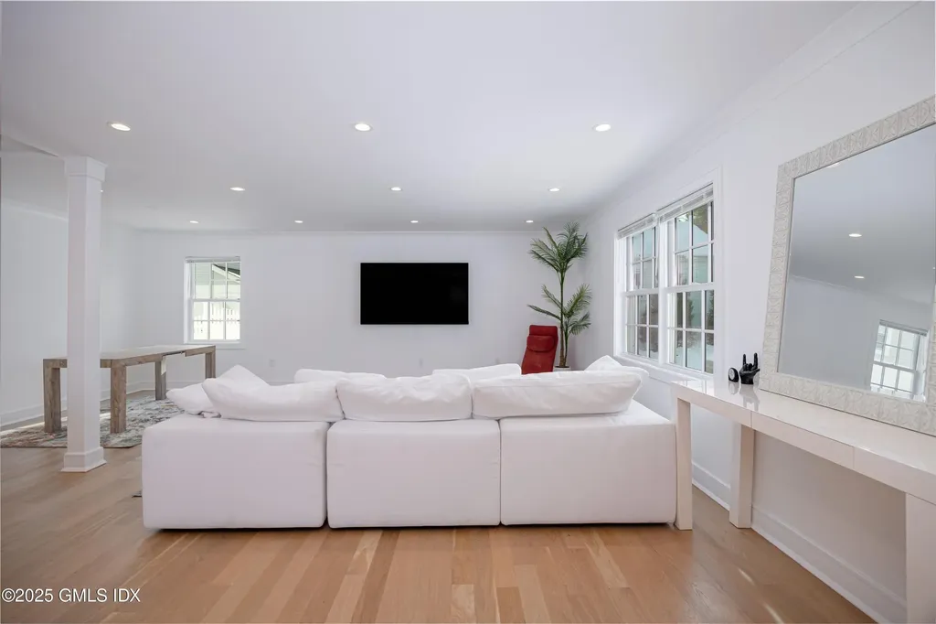 82 Josephine Evaristo Avenue Greenwich CT 06830