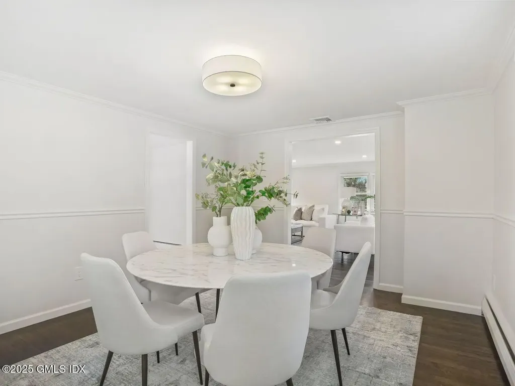 48 Meyer Place Riverside CT 06878