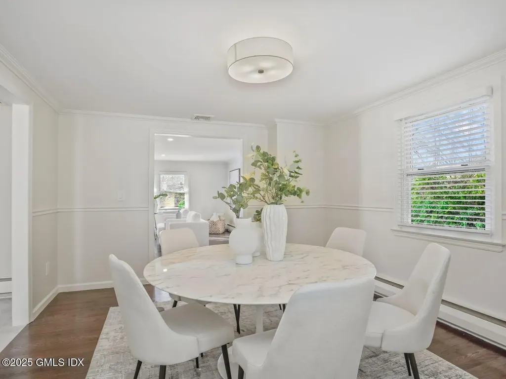 48 Meyer Place Riverside CT 06878