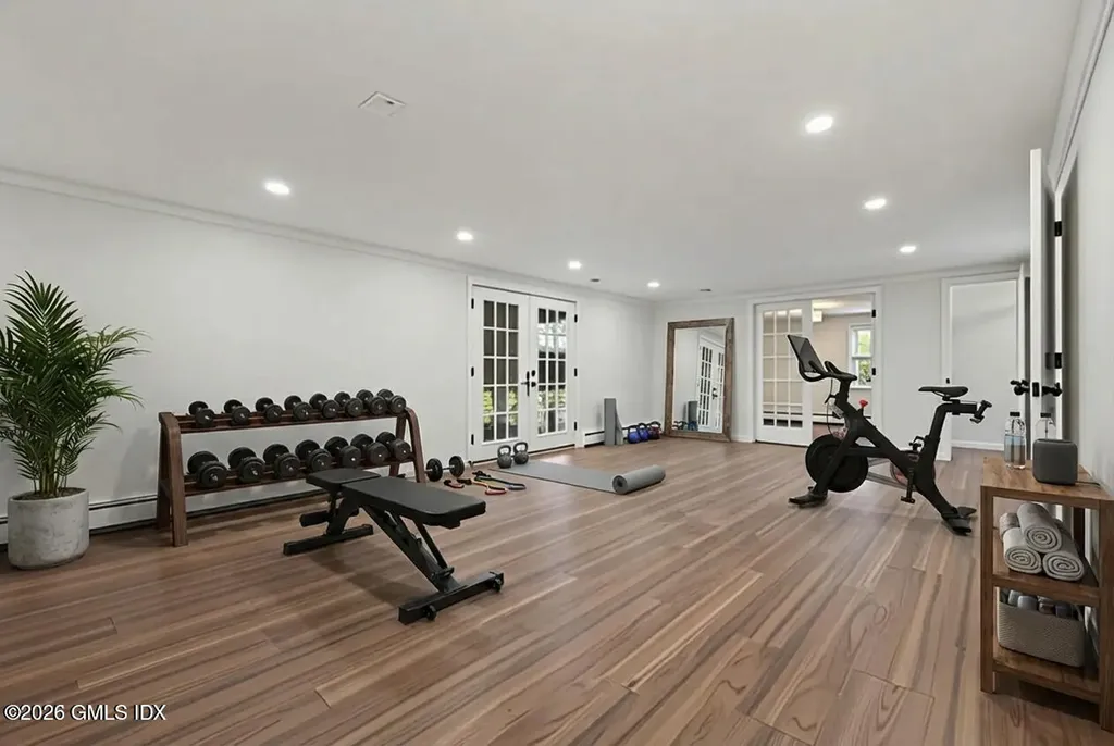 48 Meyer Place Riverside CT 06878