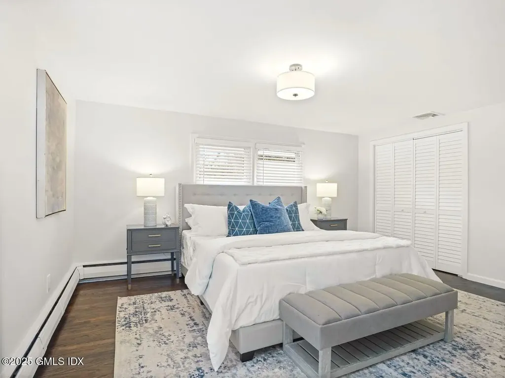 48 Meyer Place Riverside CT 06878