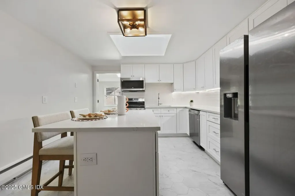 48 Meyer Place Riverside CT 06878