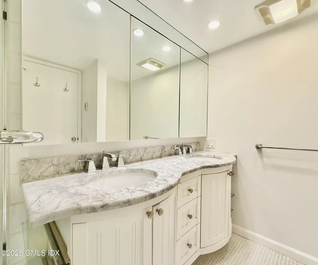 25 Forest Street Stamford CT 06901