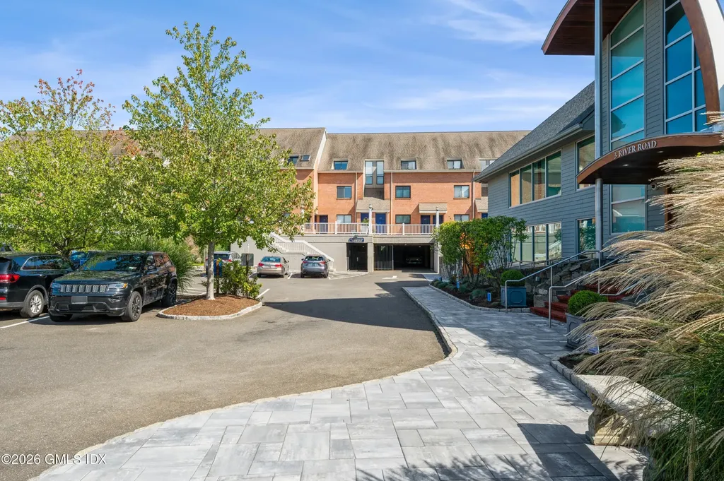 11 River Road Cos Cob CT 06807