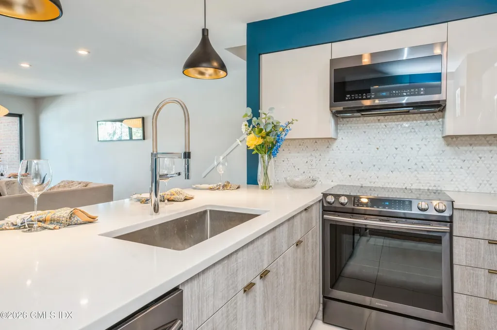 11 River Road Cos Cob CT 06807