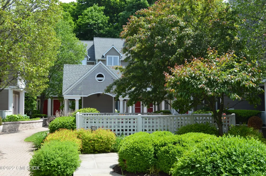 453 E Putnam Avenue Cos Cob CT 06807