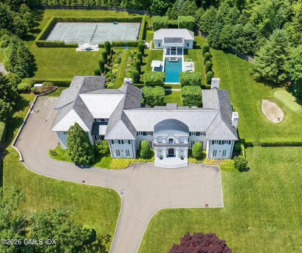 Greenwich CT, 537 North Street