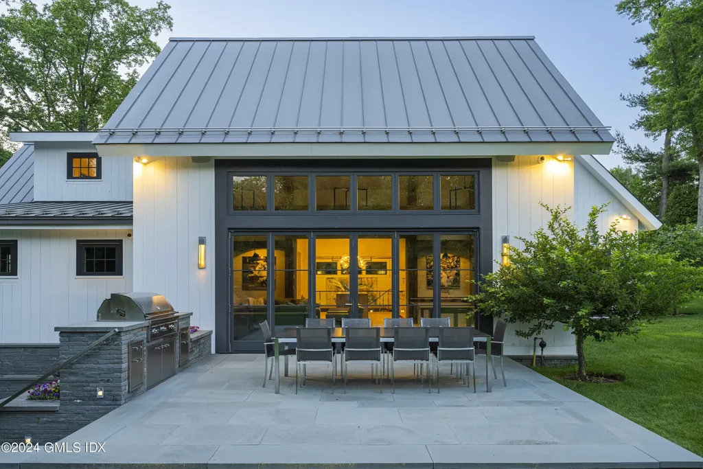 865 Hollow Tree Ridge Road Darien CT 06820