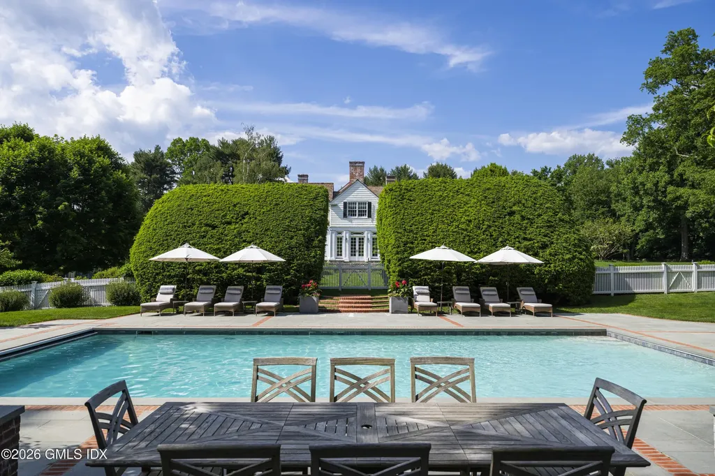 865 Hollow Tree Ridge Road Darien CT 06820