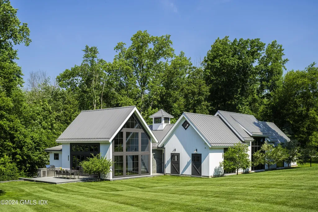 865 Hollow Tree Ridge Road Darien CT 06820