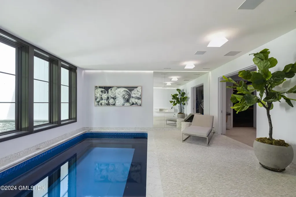 865 Hollow Tree Ridge Road Darien CT 06820