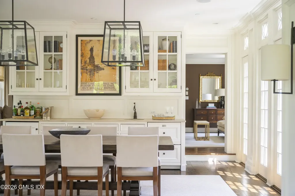 865 Hollow Tree Ridge Road Darien CT 06820