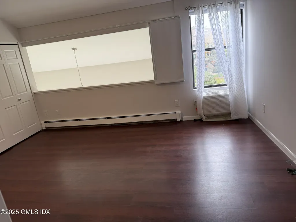 1465 E Putnam Avenue Old Greenwich CT 06870