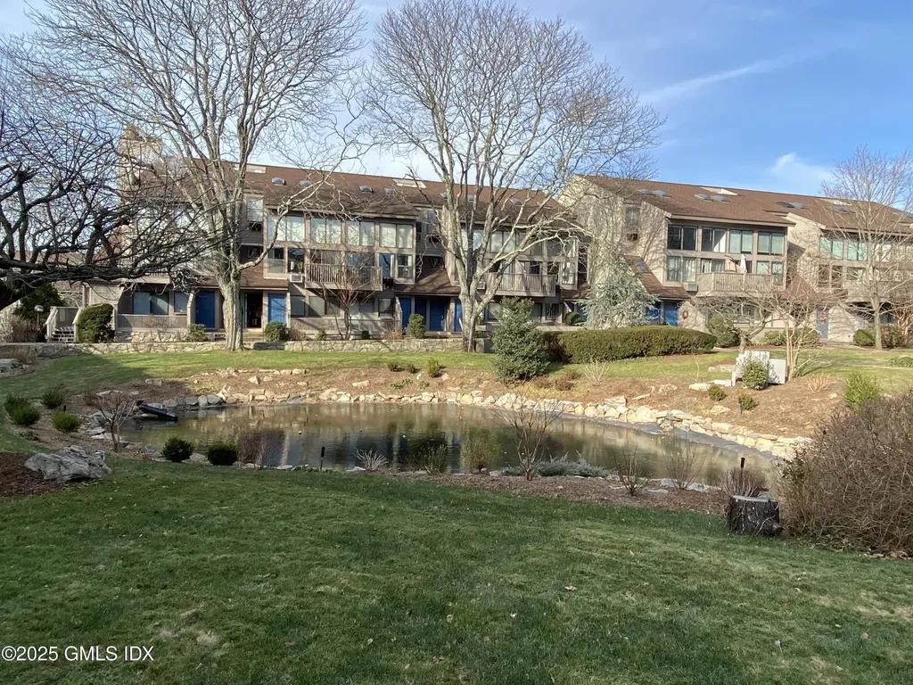 1465 E Putnam Avenue Old Greenwich CT 06870