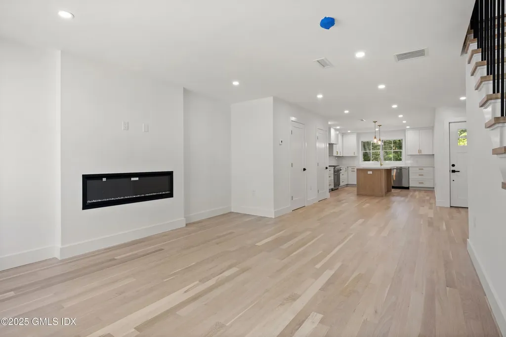 26 Homestead Lane Greenwich CT 06831