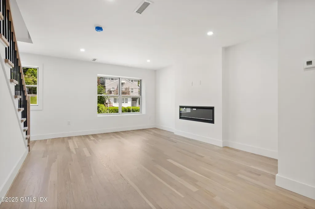 26 Homestead Lane Greenwich CT 06831