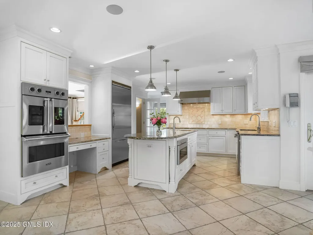 226 Alberta Street Fairfield CT 06825