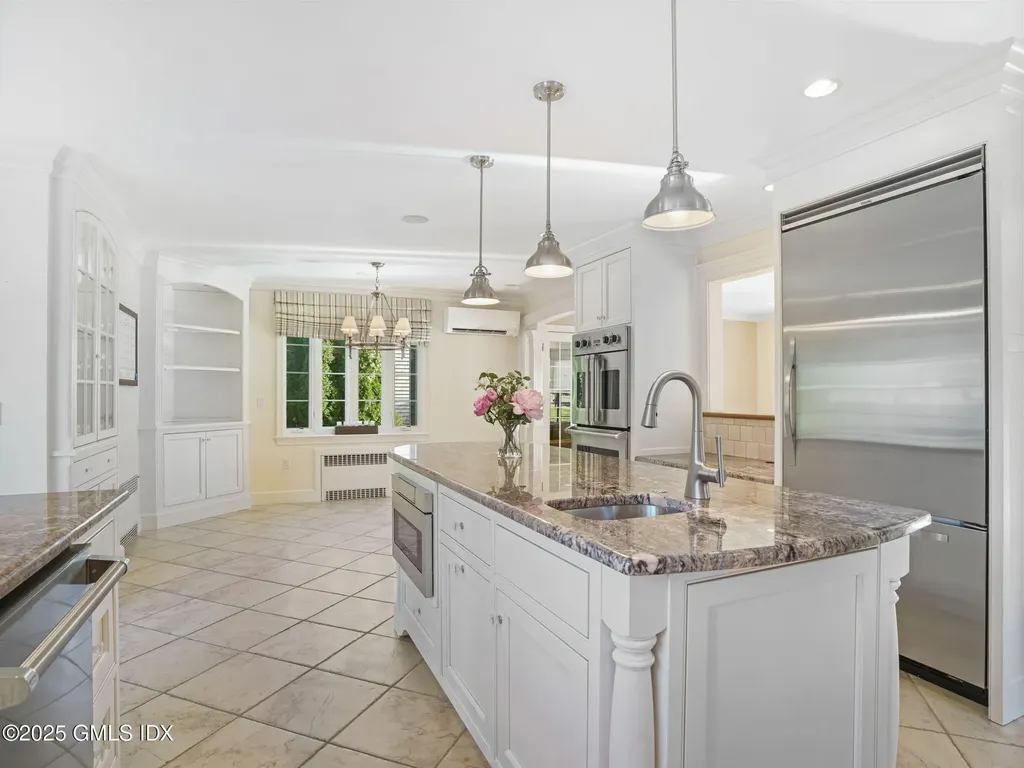 226 Alberta Street Fairfield CT 06825