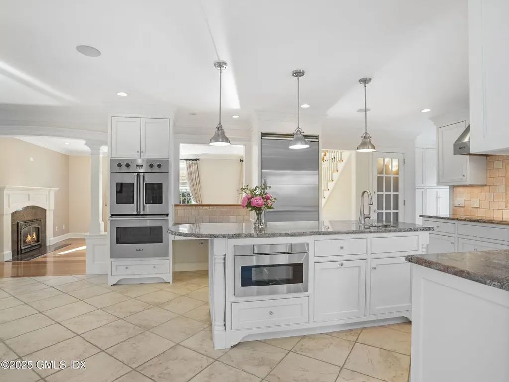 226 Alberta Street Fairfield CT 06825