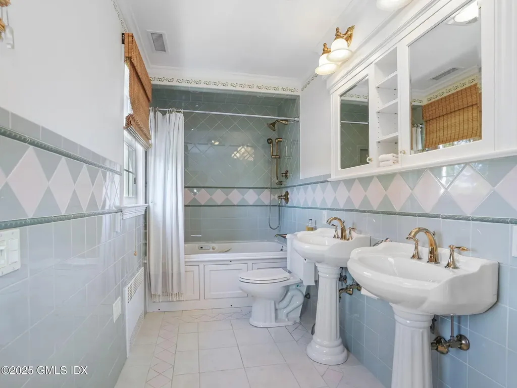 226 Alberta Street Fairfield CT 06825