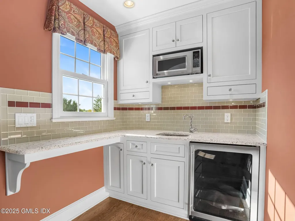 226 Alberta Street Fairfield CT 06825