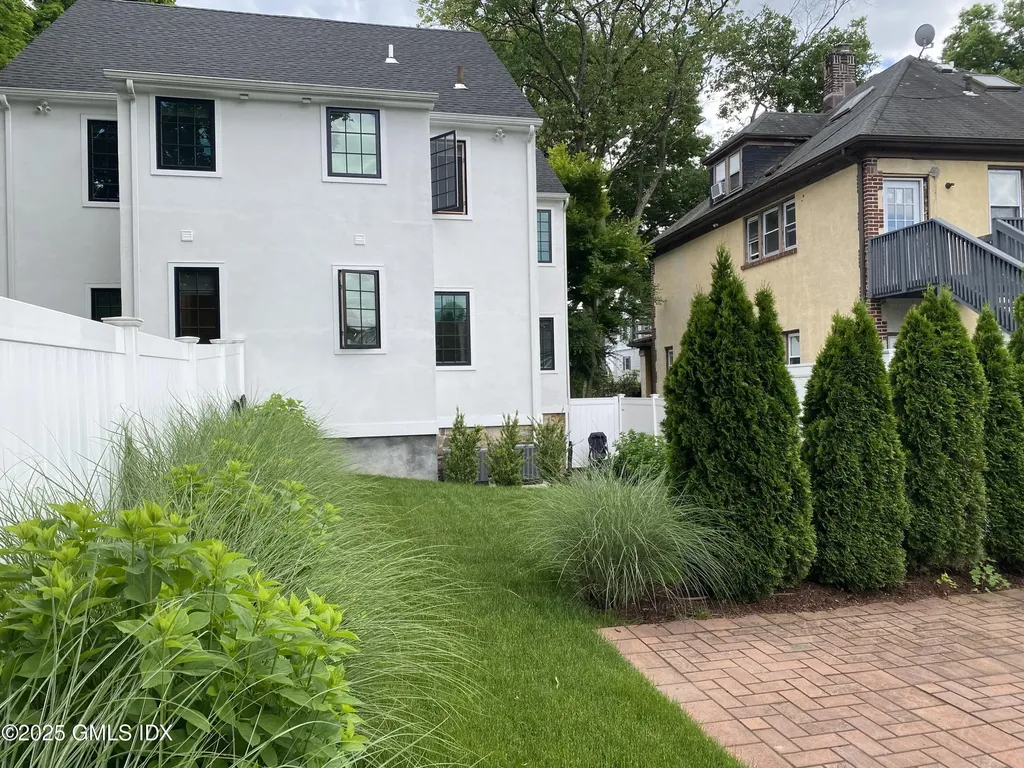 48 Richland Road Greenwich CT 06830