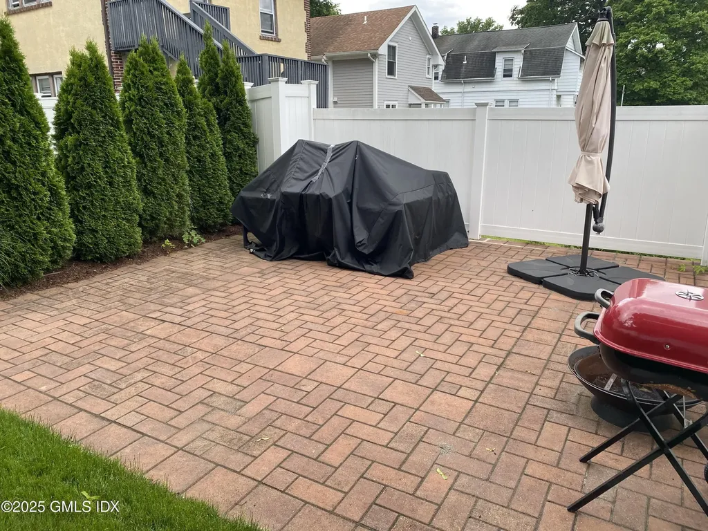 48 Richland Road Greenwich CT 06830