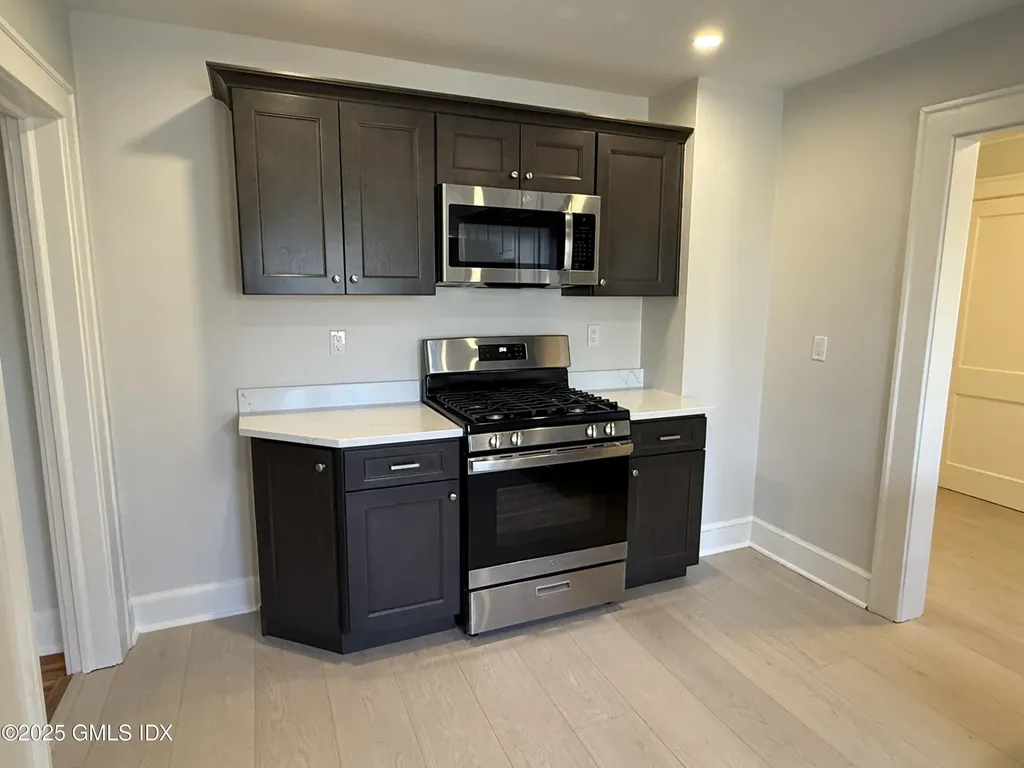 74 Hamilton Avenue Greenwich CT 06830