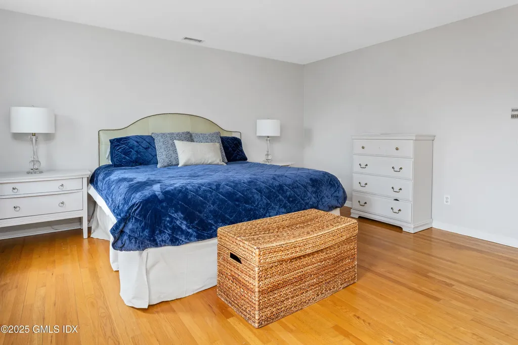 105 N Stamford Road Stamford CT 06903