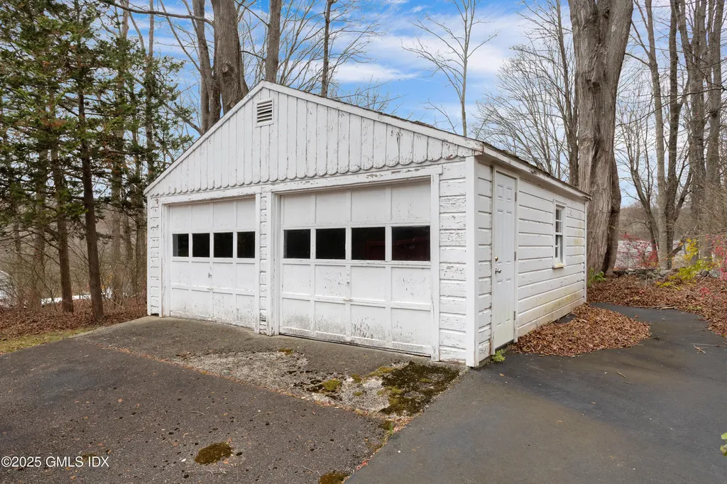 105 N Stamford Road Stamford CT 06903