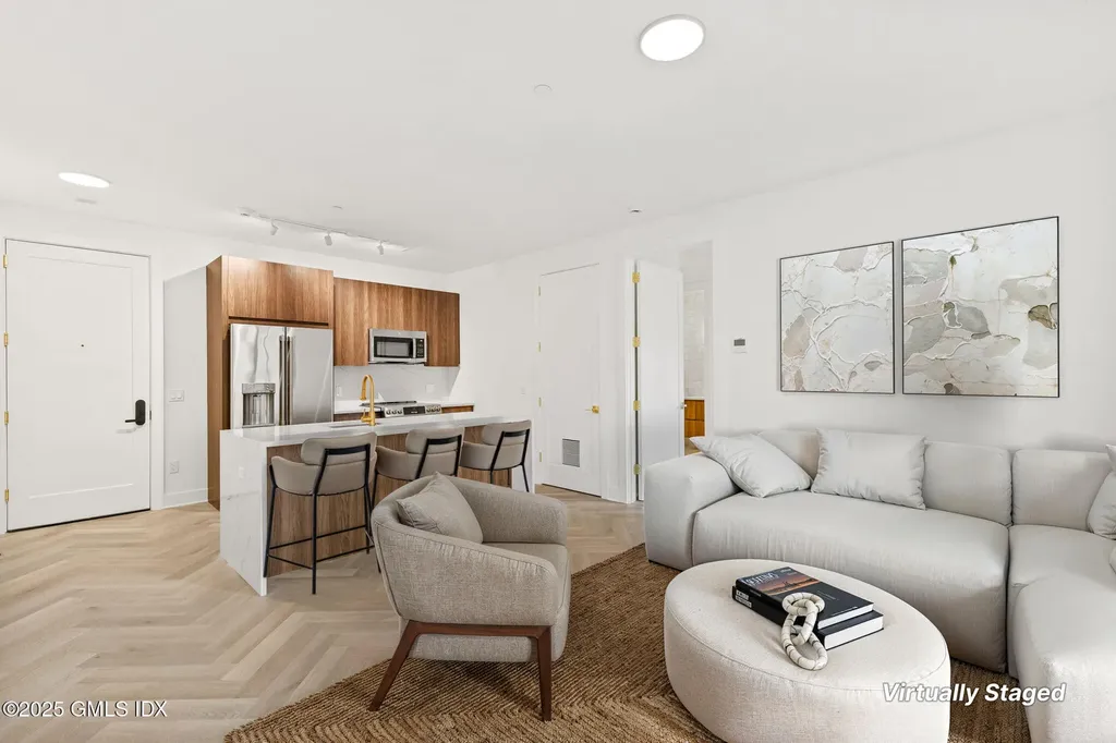 100 E Putnam Avenue Cos Cob CT 06807