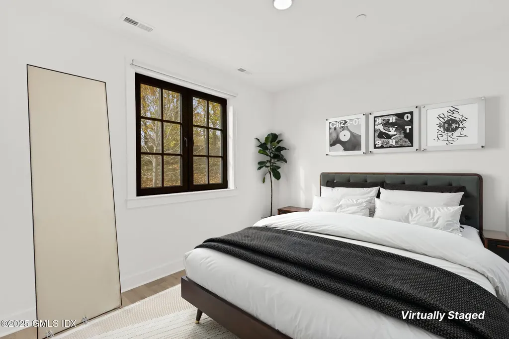 100 E Putnam Avenue Cos Cob CT 06807