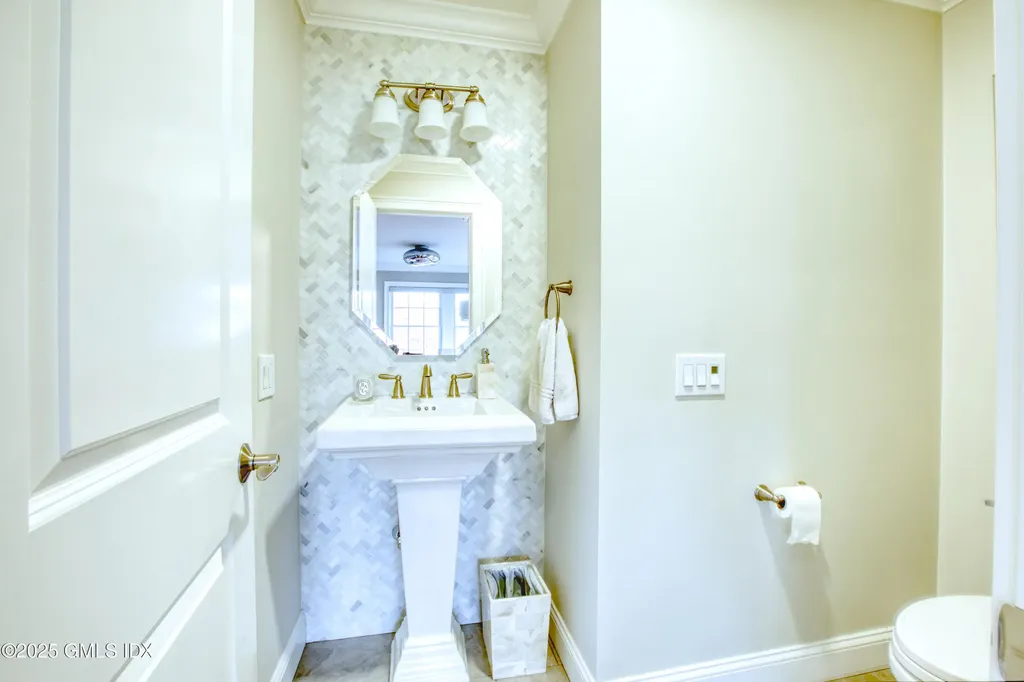 24 Harold Street Cos Cob CT 06807