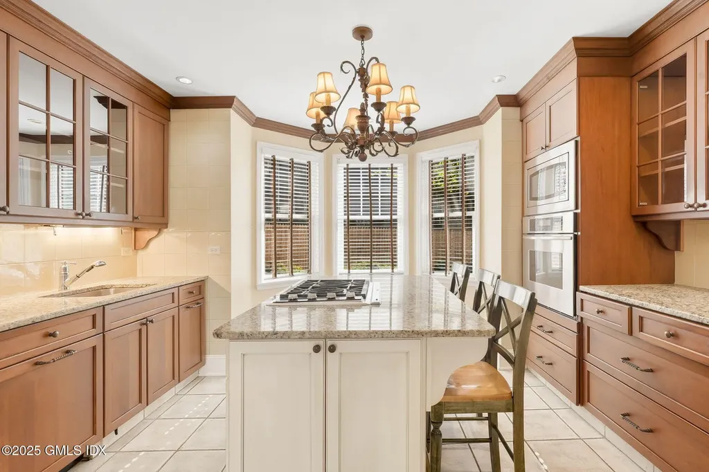 73 Mead Avenue Greenwich CT 06830