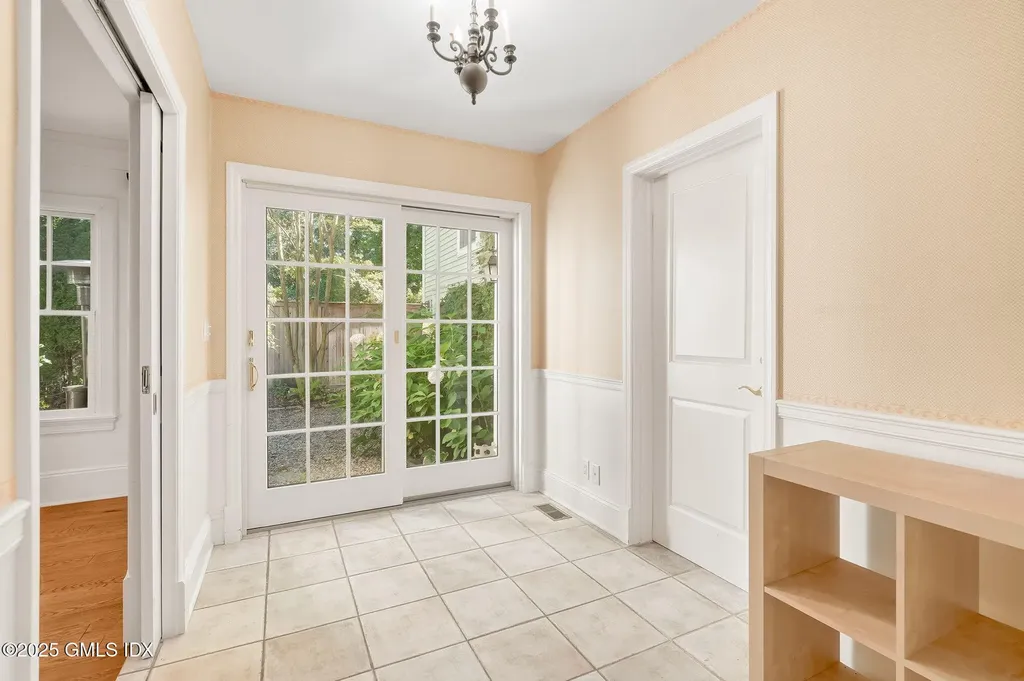 73 Mead Avenue Greenwich CT 06830