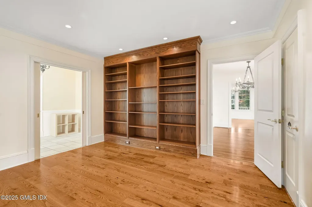 73 Mead Avenue Greenwich CT 06830