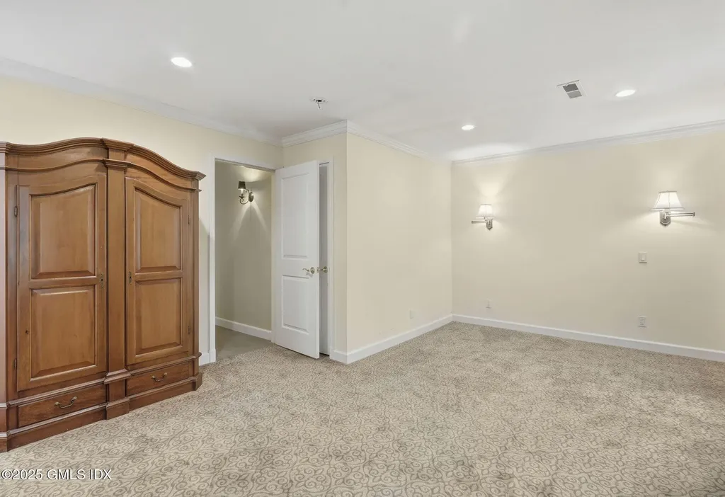 73 Mead Avenue Greenwich CT 06830