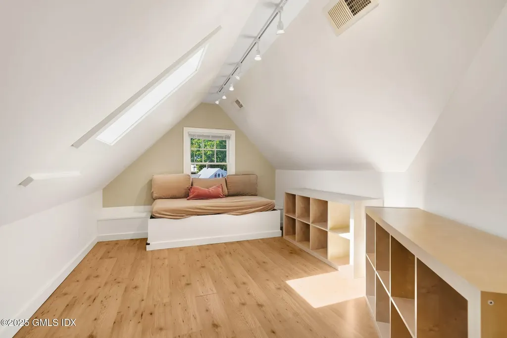 73 Mead Avenue Greenwich CT 06830