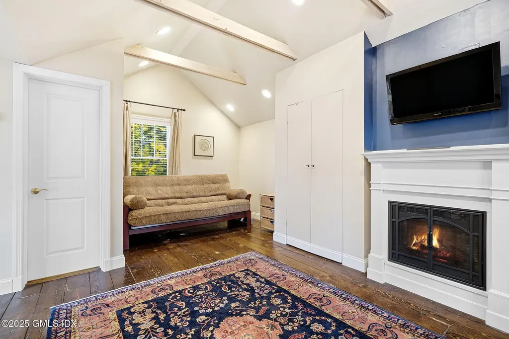 73 Mead Avenue Greenwich CT 06830