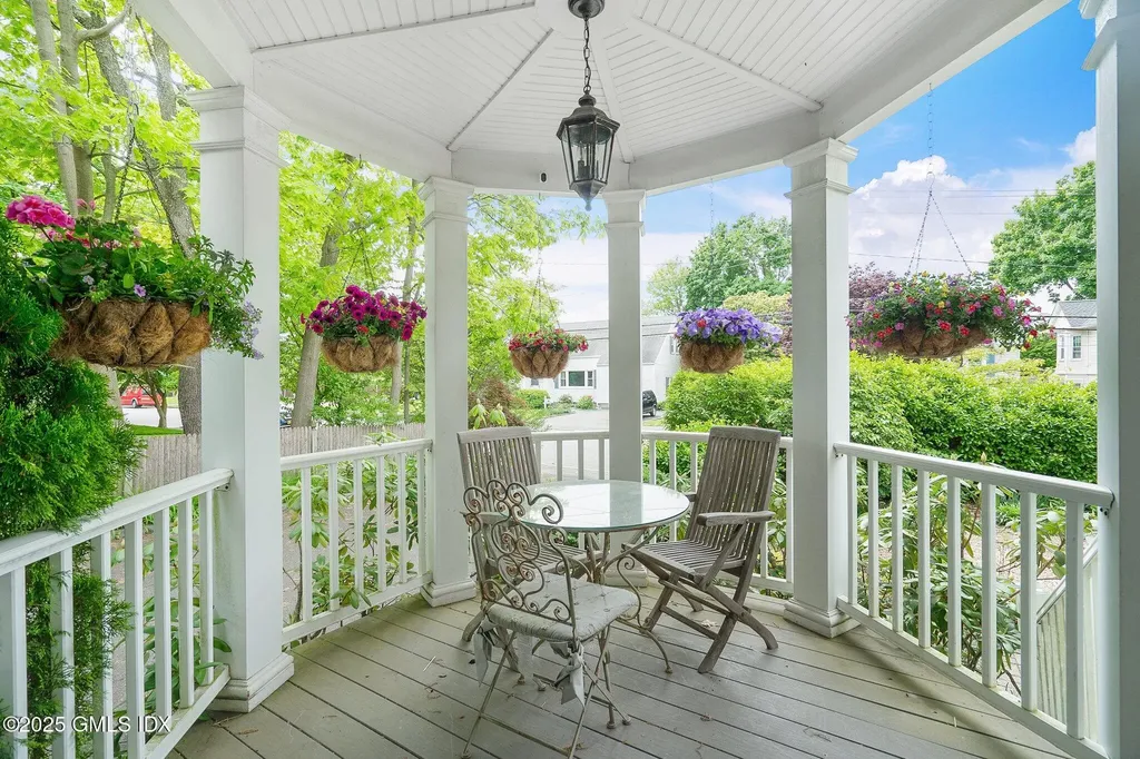 73 Mead Avenue Greenwich CT 06830