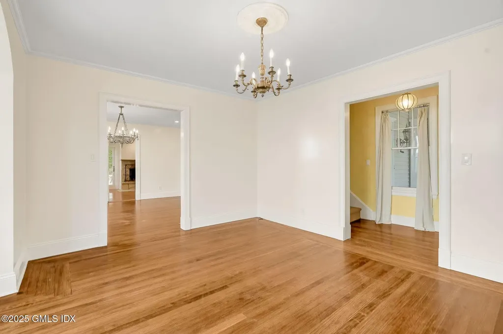 73 Mead Avenue Greenwich CT 06830