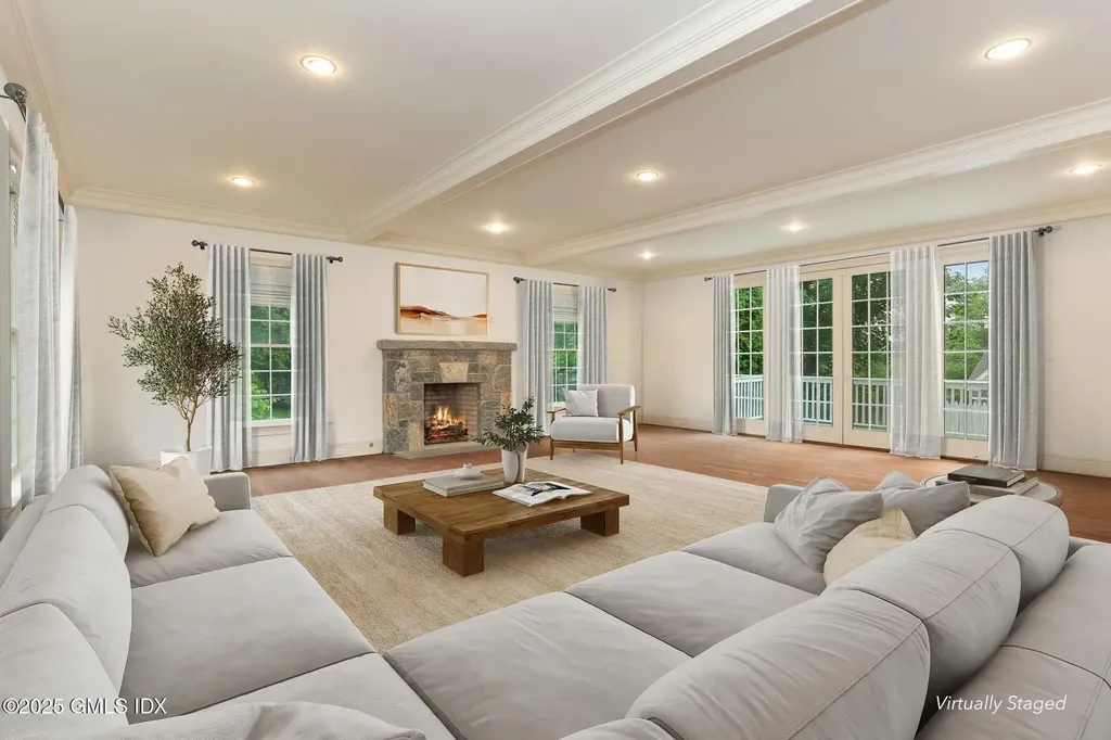 28 North Ridge Road Old Greenwich CT 06870