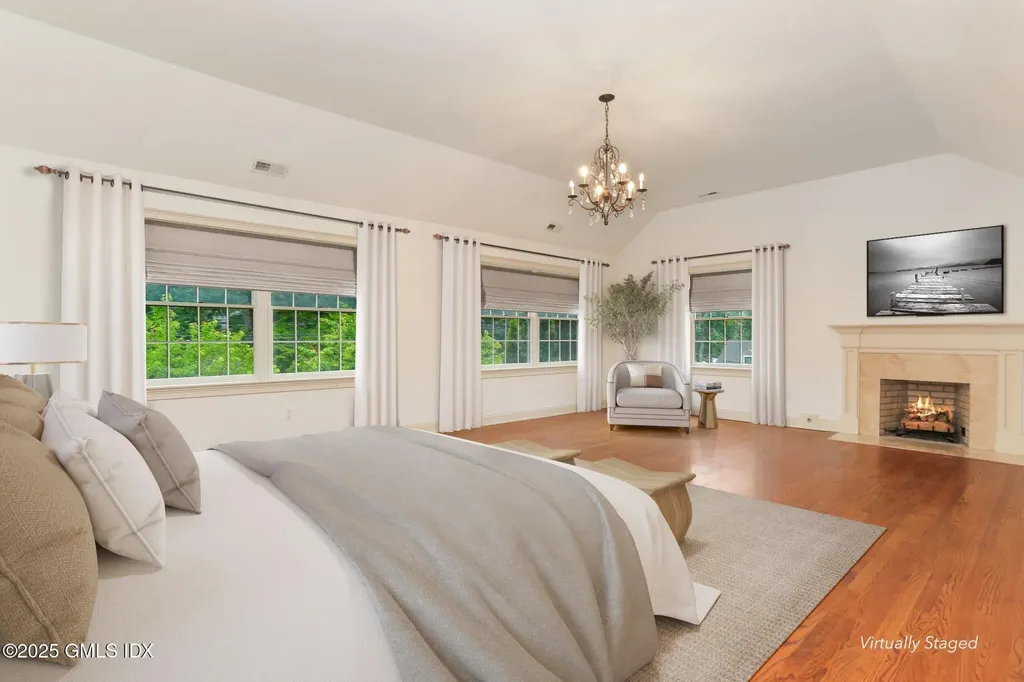 28 North Ridge Road Old Greenwich CT 06870